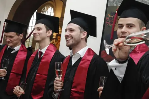 MVM Master Marketing-/Vertriebsmanagement Class 2 - Alumni Impression