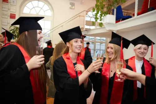 MVM Master Marketing-/Vertriebsmanagement Class 8 - Alumni Impression